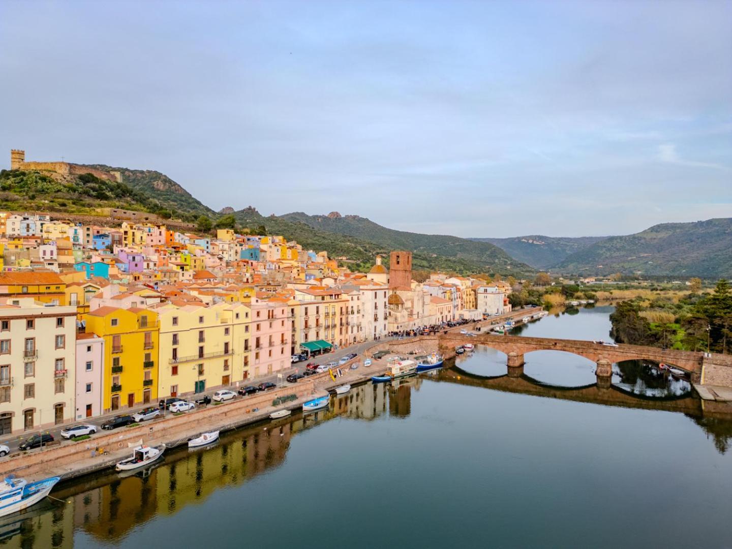 S'Apposentu - Un'Angolo Di Paradiso Con La Vista Sul Castello Bosa Esterno foto