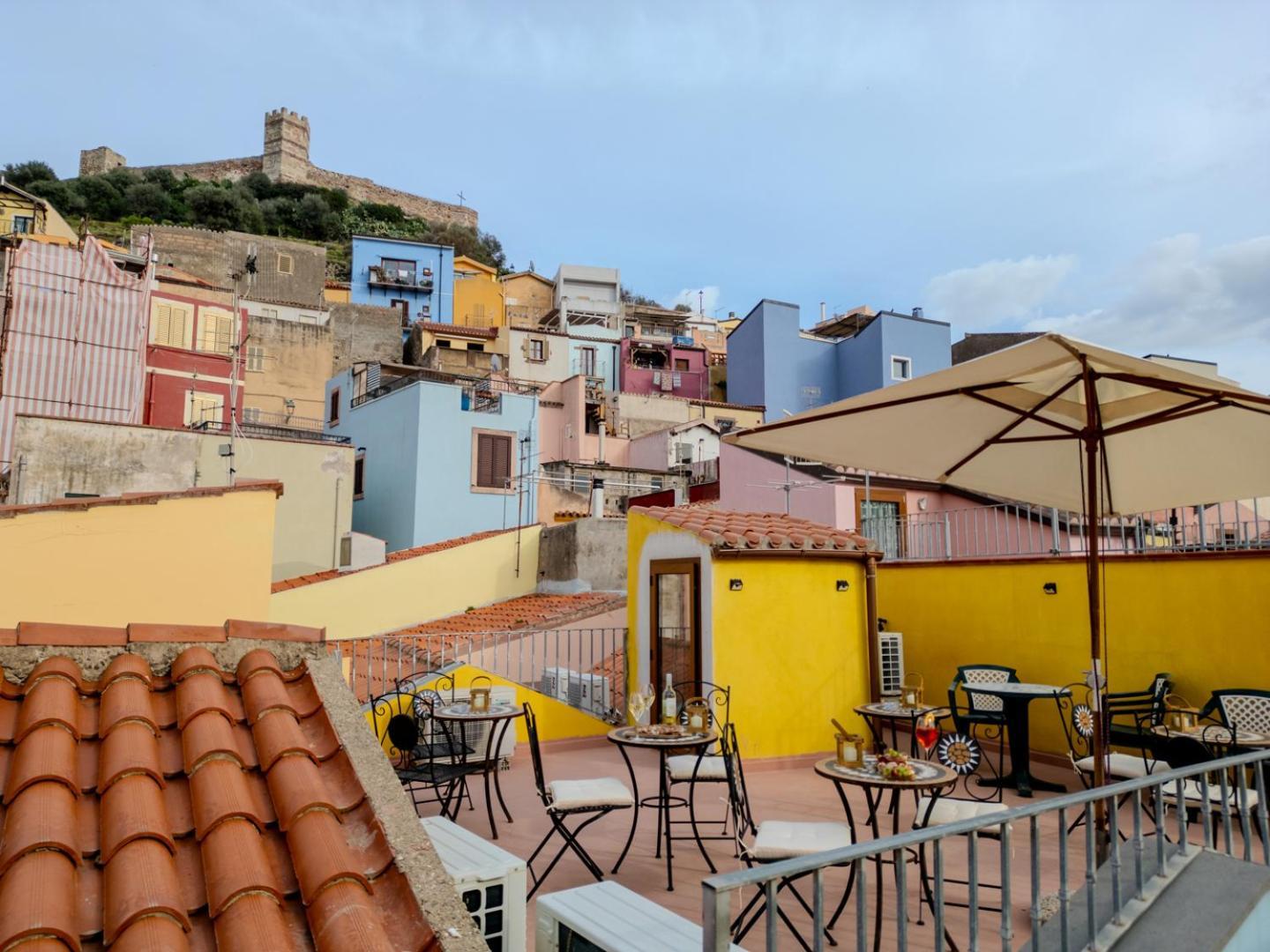 S'Apposentu - Un'Angolo Di Paradiso Con La Vista Sul Castello Bosa Esterno foto