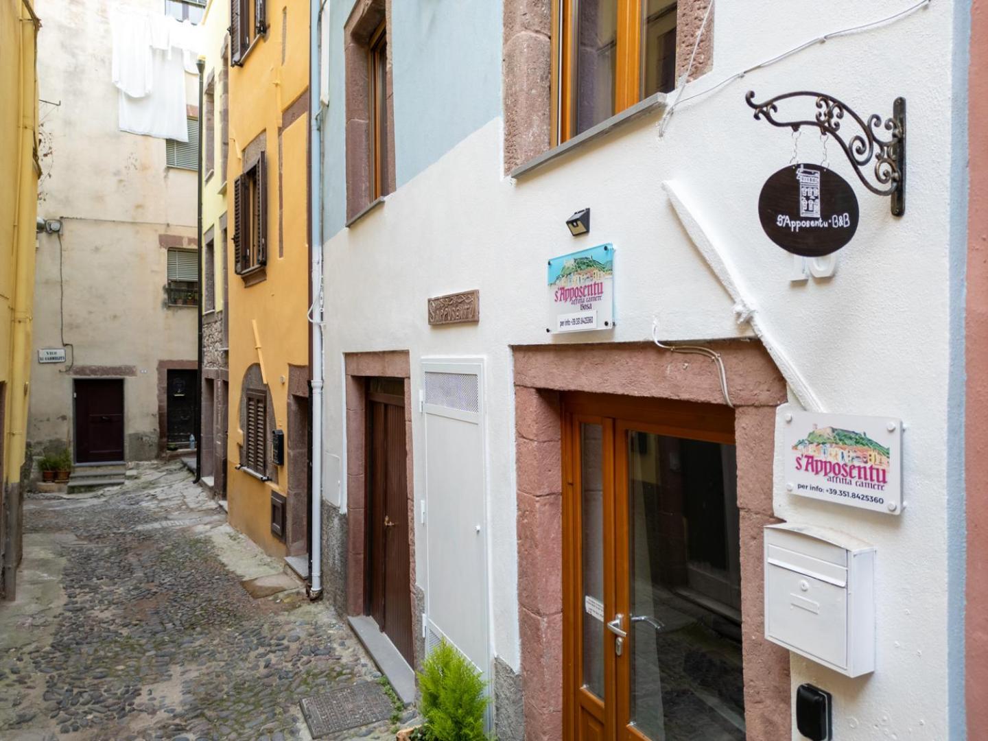 S'Apposentu - Un'Angolo Di Paradiso Con La Vista Sul Castello Bosa Esterno foto