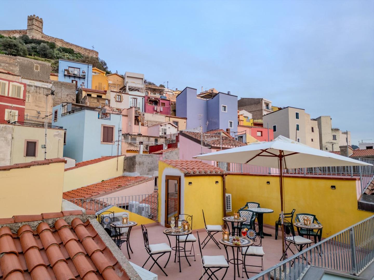 S'Apposentu - Un'Angolo Di Paradiso Con La Vista Sul Castello Bosa Esterno foto